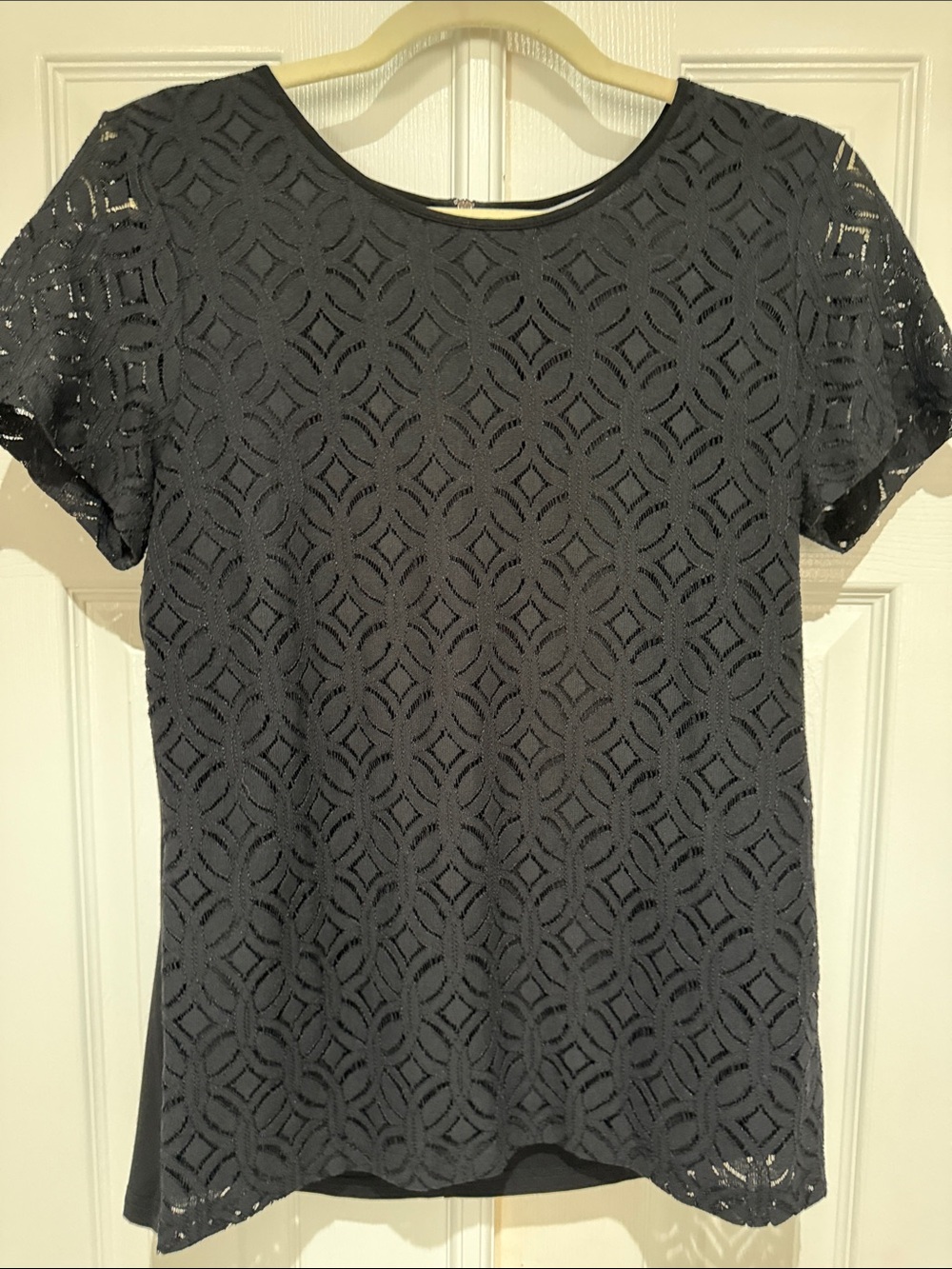 Market & Spruce Black Geometric Lace Short Sleeve Top